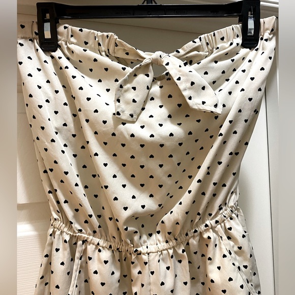 FASHION WEB TAN STRAPLESS TIE ROMPER WITH HEARTS- SIZE M - Picture 2 of 6